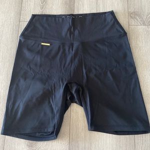 Corio Active Serenity Biker Shorts- Black